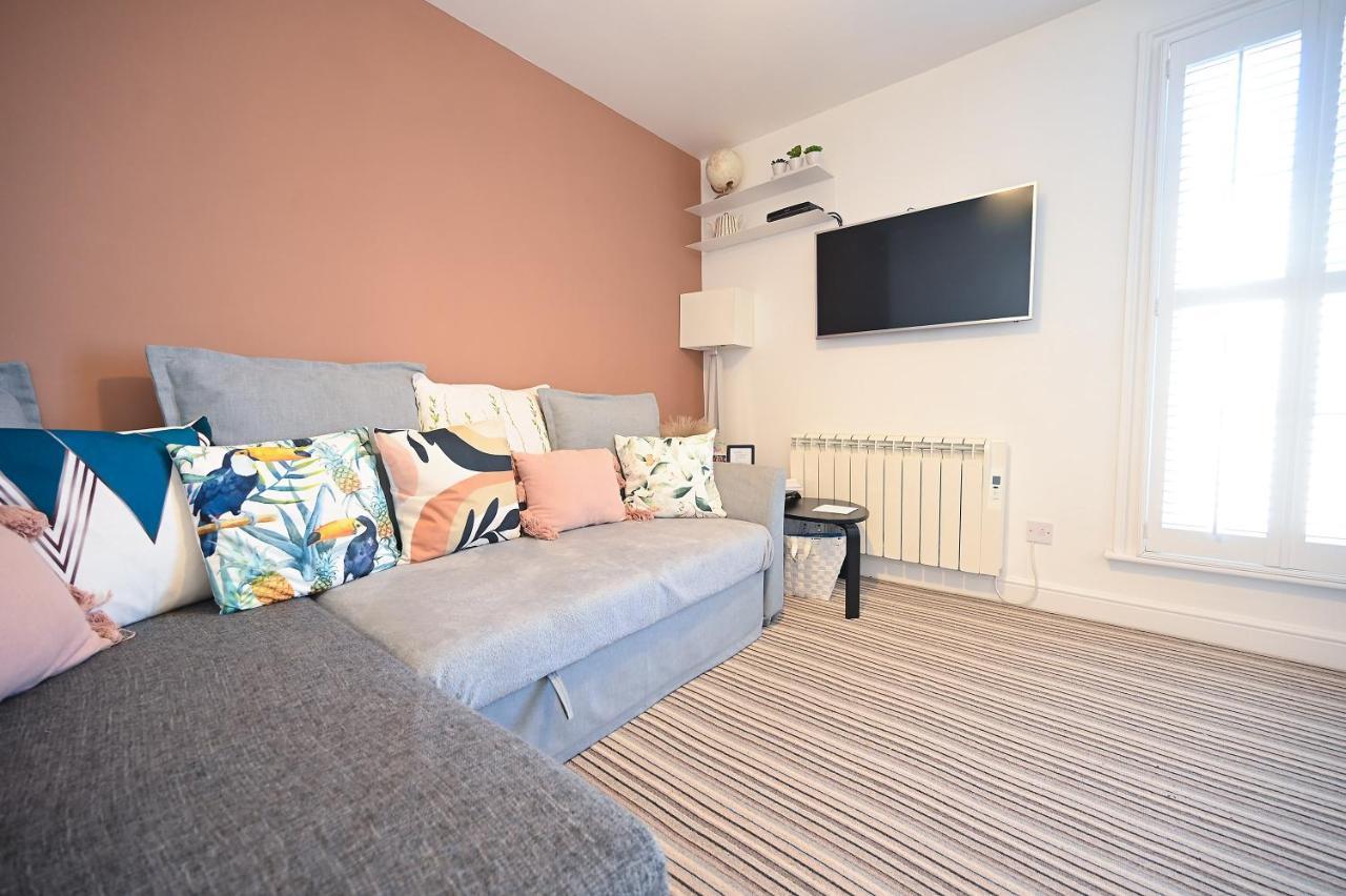 The Teapot Cottage In Town Centre Free Parking Стратфорд-апон-Эйвон Экстерьер фото